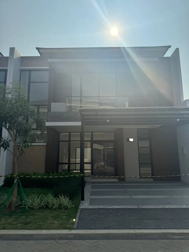 Disewakan rumah pik2 4 kamar tidur 10x20 / 200m