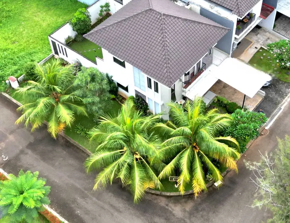 Dijual rumah cantik siap huni posisi hoek di Legenda wisata cibubur