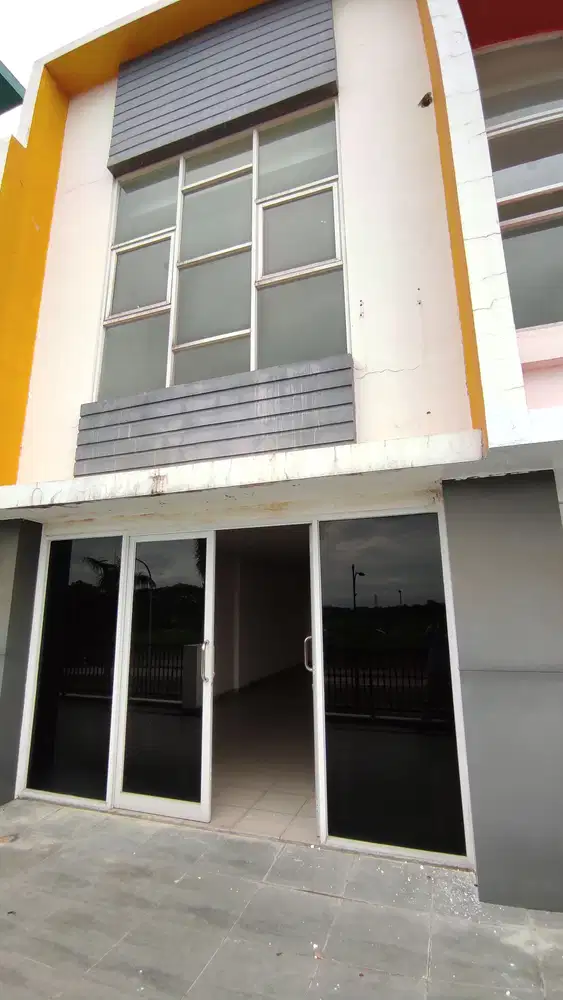 Ruko 3 Lantai Parkir Luas Bagus Rapi Bersih Cocok Kantor Gudang Besar