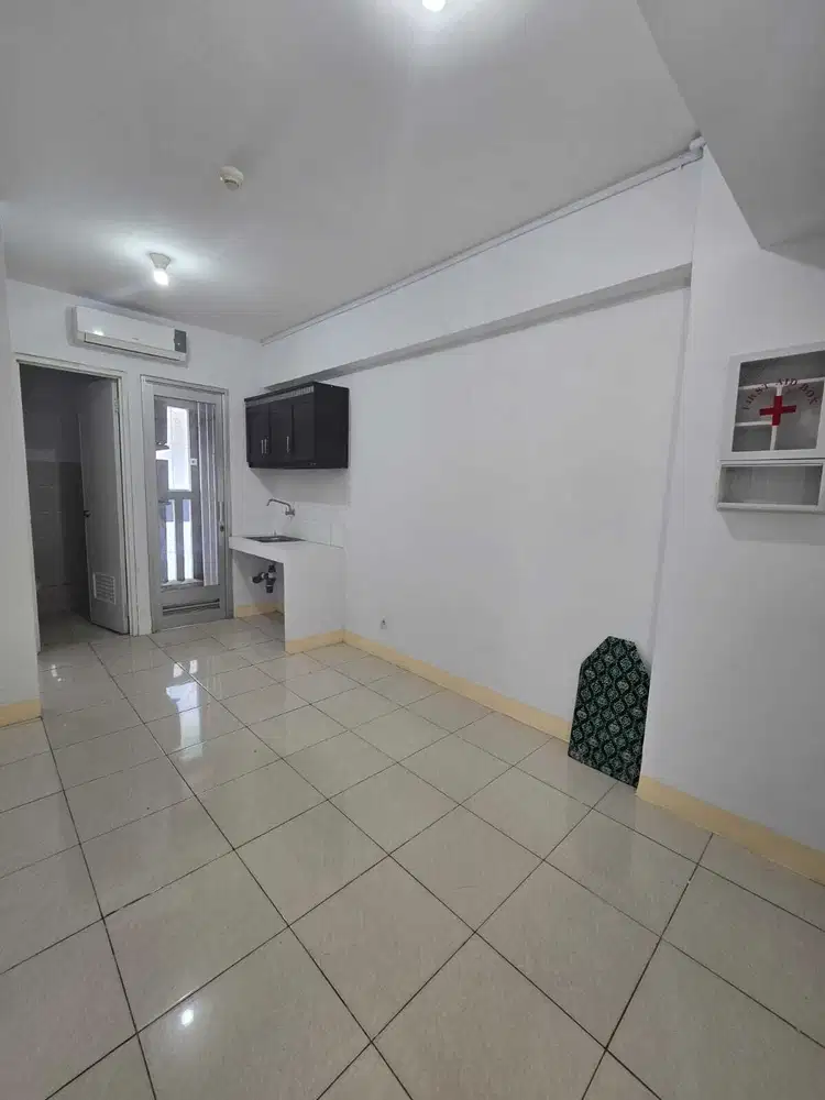 Green Bay Pluit sewa 2 Kamar tidur kosongan free 2 AC dan 2 Hexost