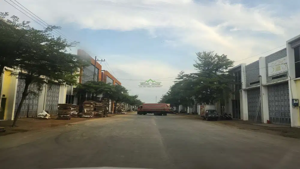 KAVLING WIRA LOGISTIC CENTRE JL. TJ.MORAWA KM.21