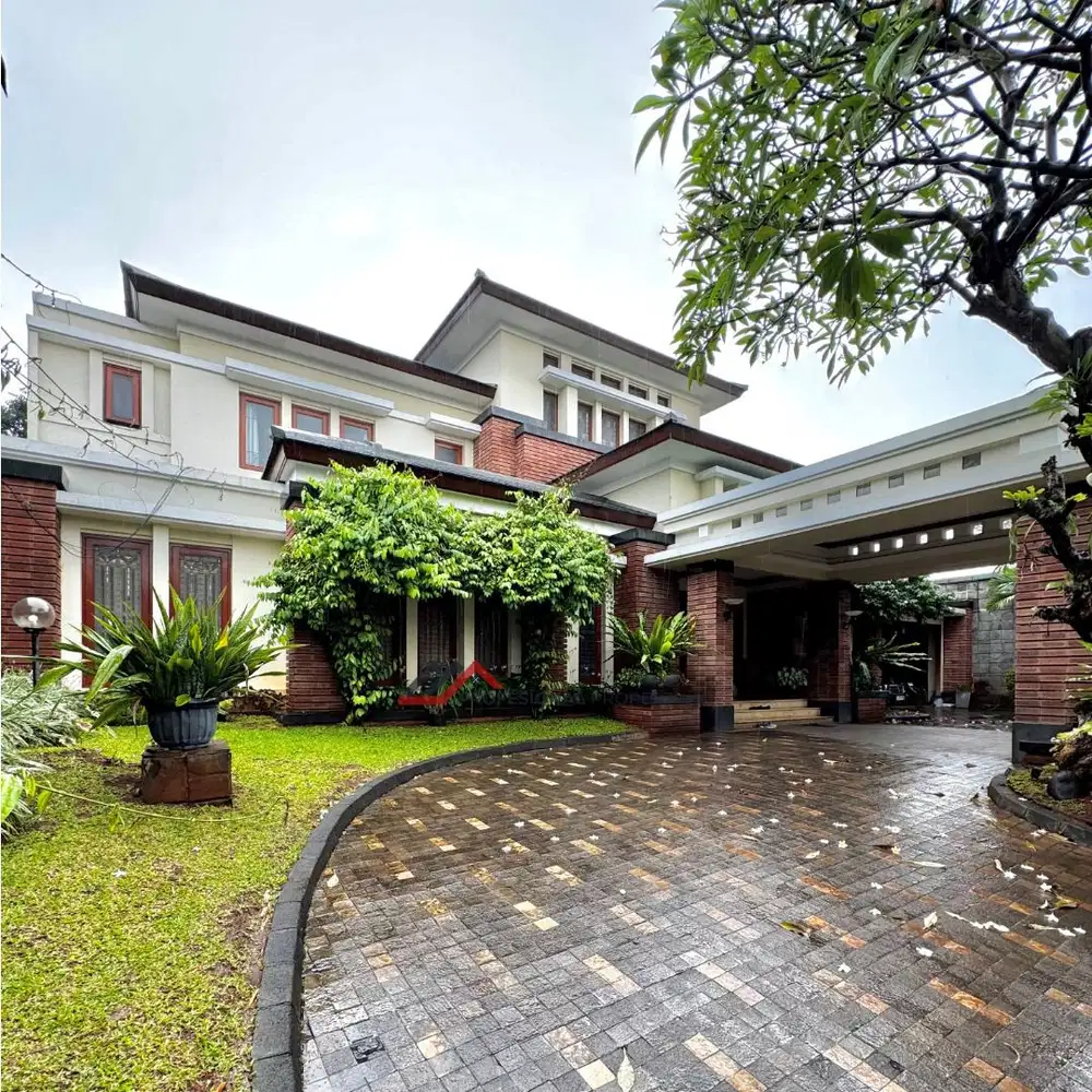 Rumah Mewah Eklusif Di Tengah kota Dekat Kuningan,Jakarta Selatan
