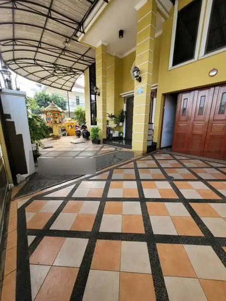 Cepat! Rumah Siap Huni Sudah Tinggi Grenville Jl Kepa Listrik Jakbar