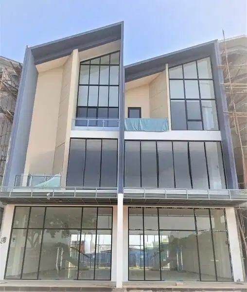Ruko New East 3 Lantai Luas 90m2 6x15 di JGC Jakarta Garden City