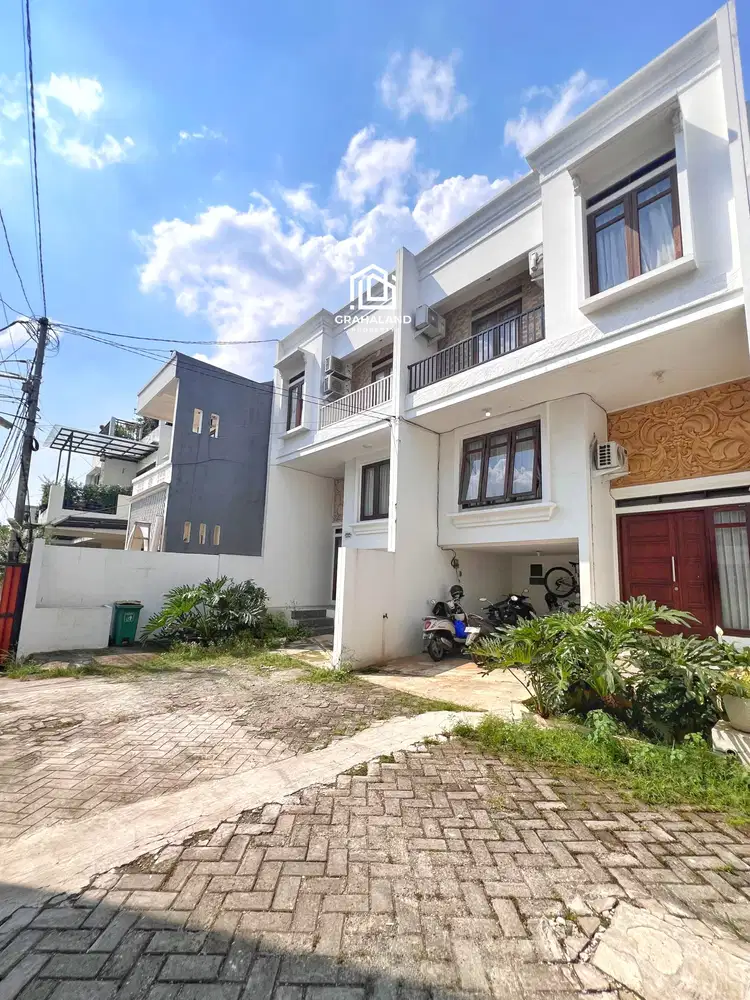 Rumah Bagus Menzanine DI Cluster Margasatwa Cilandak Jaksel