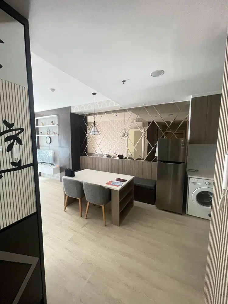 APARTEMENT CONDOMINIUM GREEN BAY LUAS 81M 2BR,FULL FURNISH,VIEW LAUT