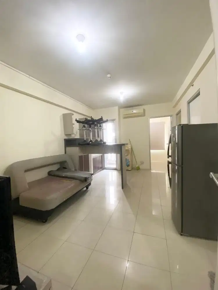 Green Bay Pluit Jual temurah 3 Bedroom Semi Furnish Siap Huni View Kol