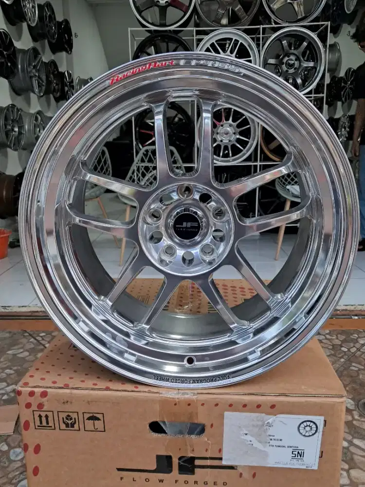 Velg RacingHart Cp035 Ring 18X9.5 pcd 5x114,3 ET 25 inova reborn dll