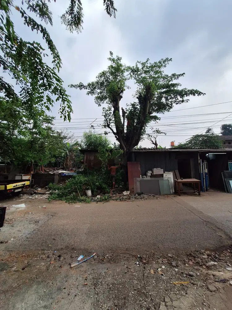 TANAH SIAP BANGUN COCOK UTK PADEL ATAU CLUSTER