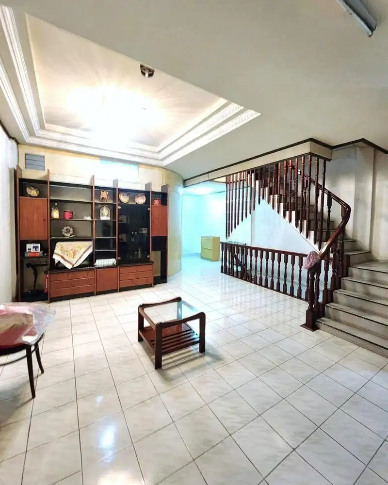 Rumah jalan raden saleh dalam