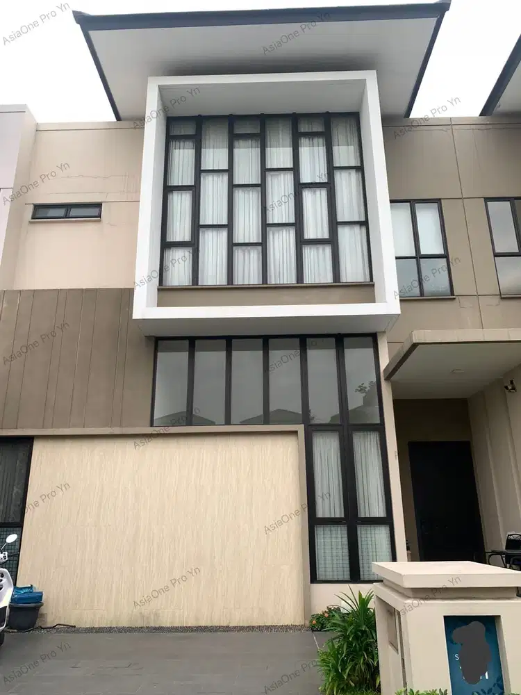 Rumah Luas, Siap Huni, +5 unit AC, di Cluster ASYA Jakarta Timur