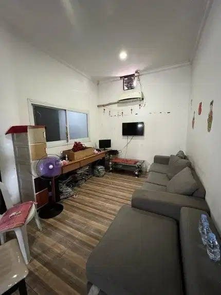 RUMAH DIJUAL 3 Lantai Untuk Hunian Atau Usaha