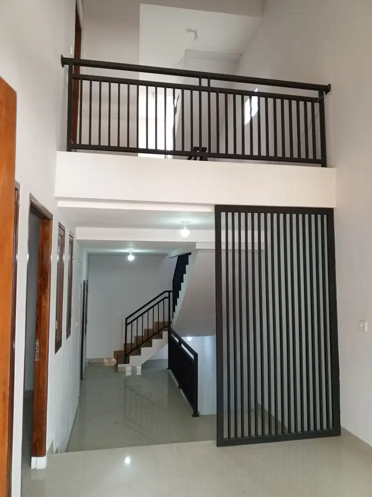 Dijual Rumah baru 3 Lt 7 x 11 m2 di Poris Indah ada 4 +1 kt 3 km  Shm