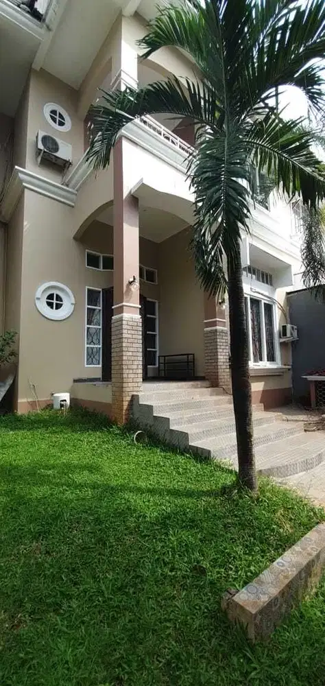 Dijual rumah 4Lantai Luas 200m Di Vila Jatibening Tol Bekasi