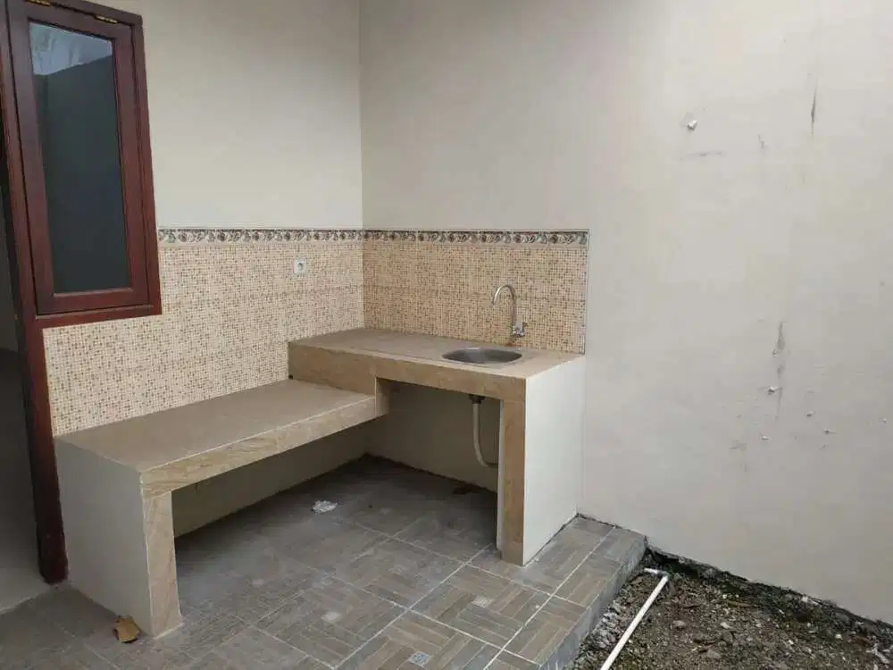 Di jual Rumah Besar Siap Huni  Bebas Banjir Dekat Jakarta