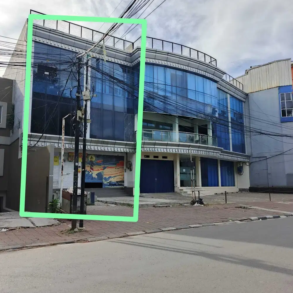 Di Sewakan Ruko di Benhil Bendungan Hilir Jakarta Pusat 3 Lantai