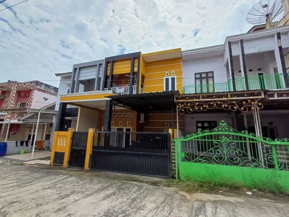 DIJUAL RUMAH GRAHA MASTURAH JALAN MP MANGKUNEGARA PALEMBANG