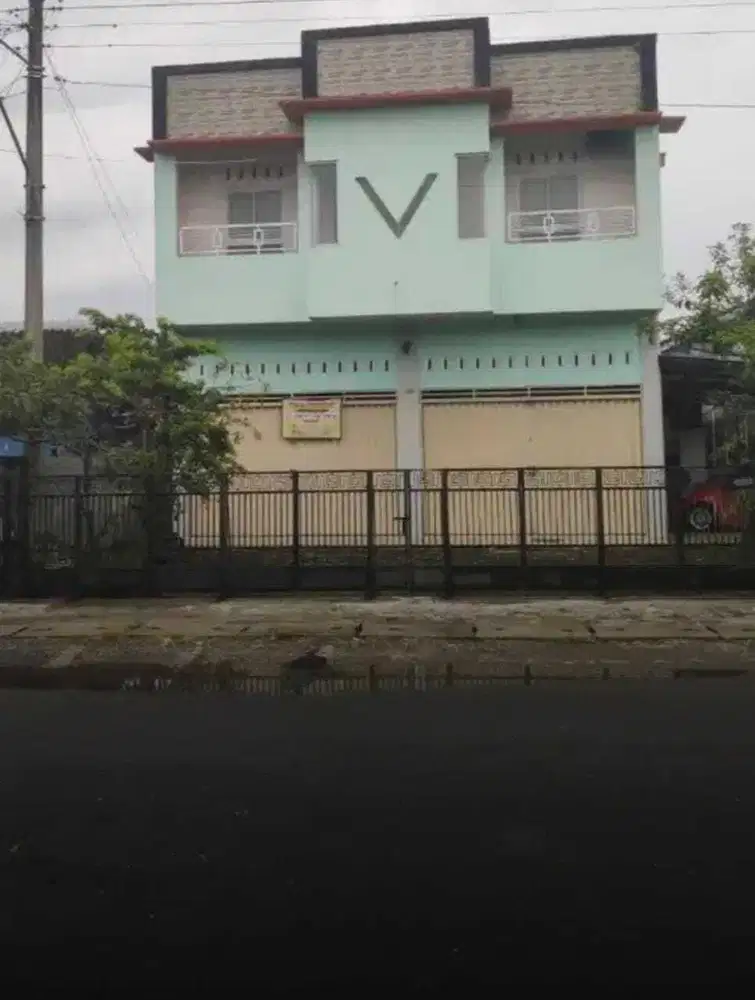 Ruko Strategis Purwokerto Besar, Dua Lantai di Jalan Utama