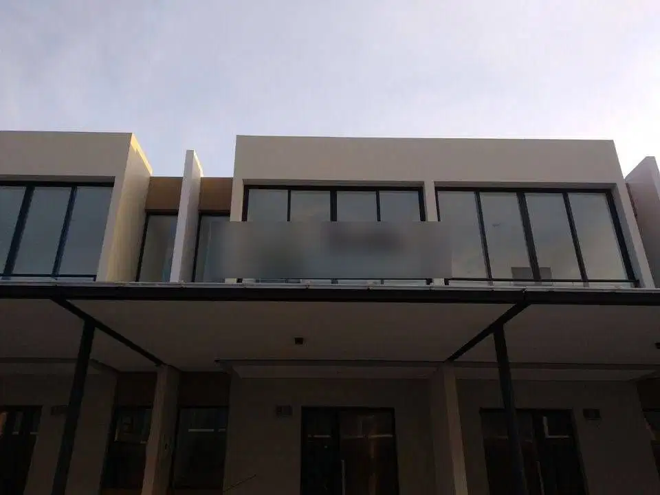 Rumah Millenial Pik 2 Ukuran 4.5x10 Semi Furnish