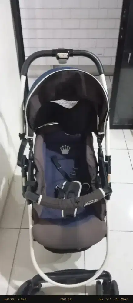 Stroller atau kereta bayi merk graco