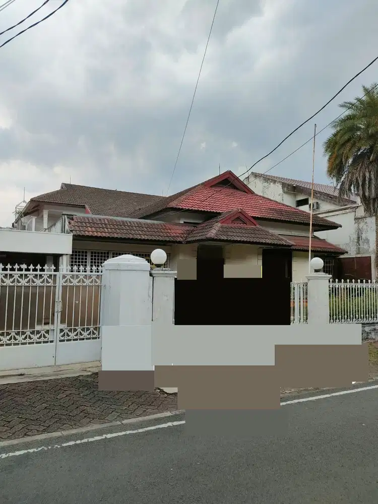 Rumah 611m2 2lt menteng jakpus Lokasi Bagus Utara carpark n1071