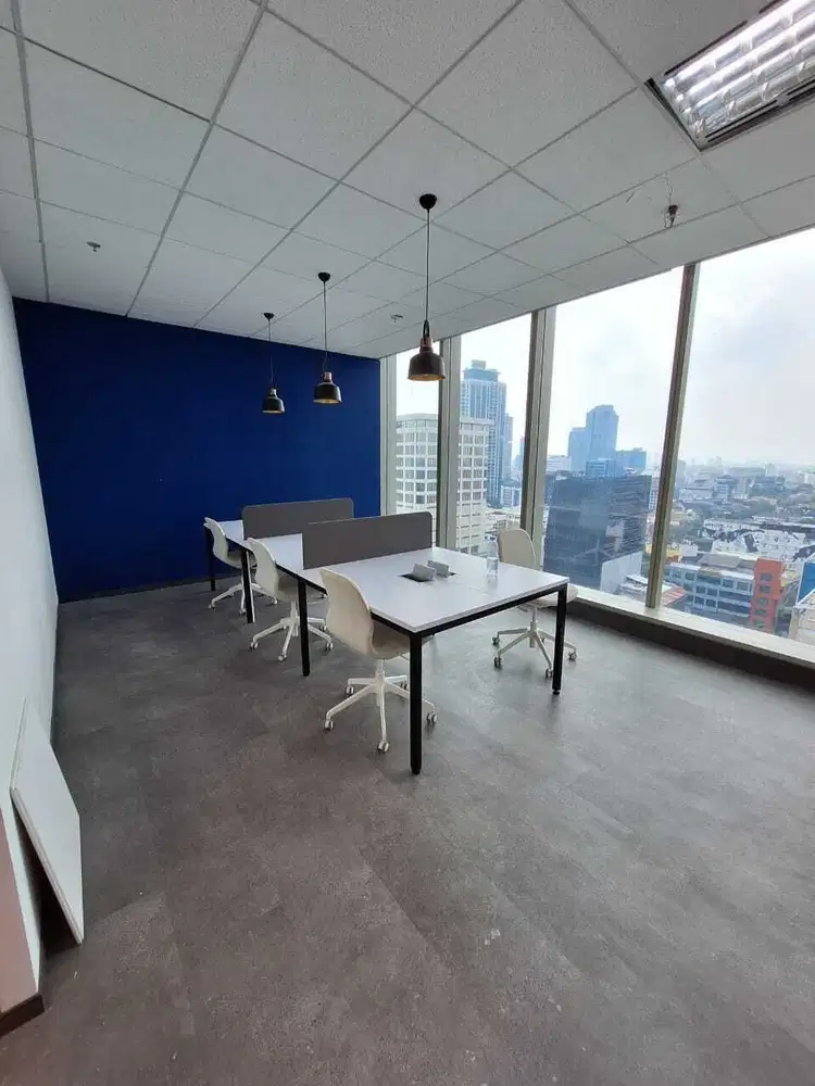 Sewa Kantor Furnished Siap Ditempati untuk 3 Pax di Lippo Thamrin