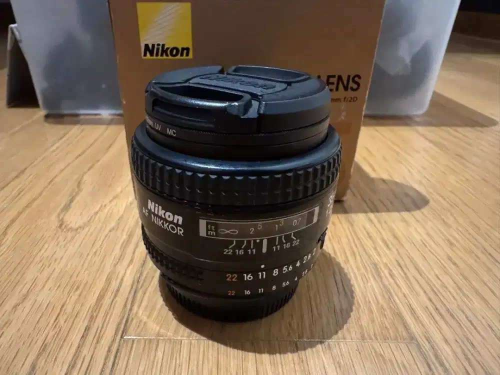Nikon AF Nikkor 35mm f/2D Lens

Lensa Kamera