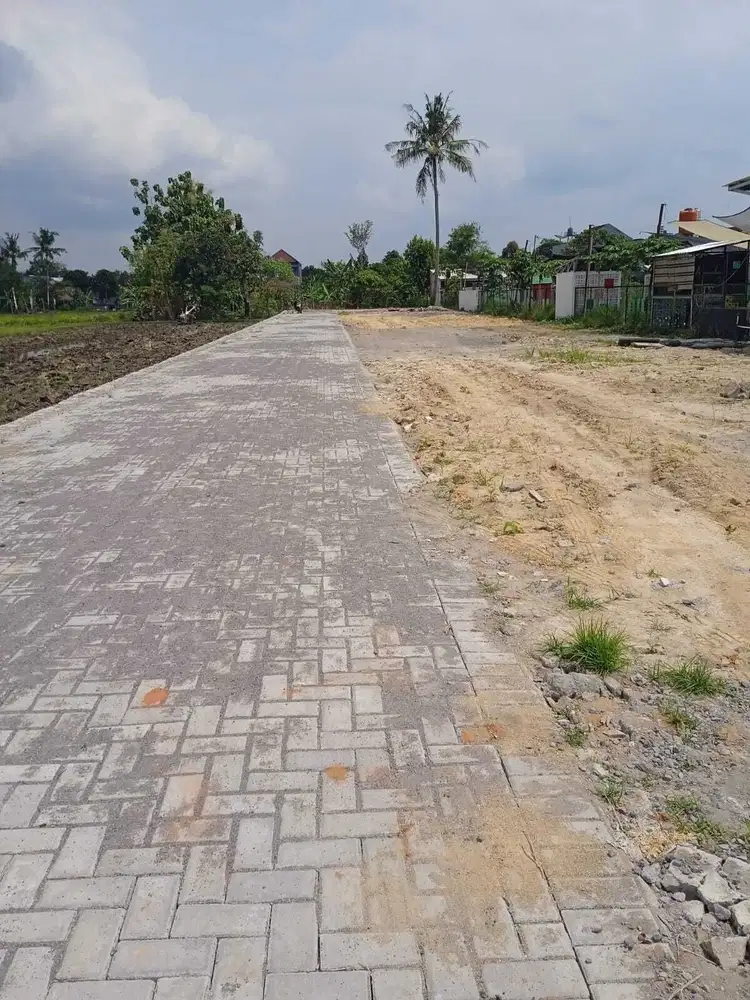 Tanah Banyuraden Indah; Hanya 800 m Dari UWM; Siap AJB