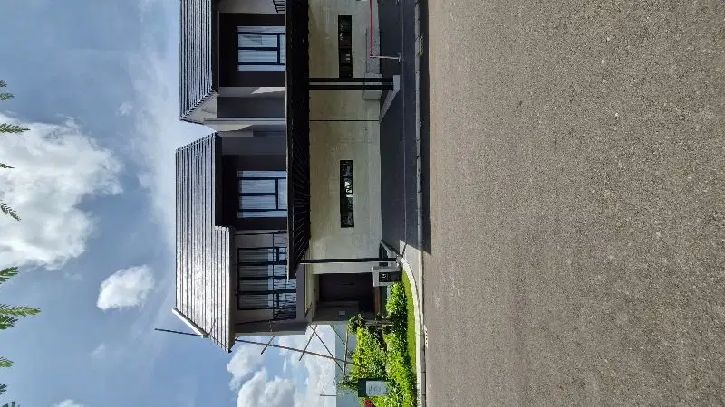 Tipe Premium Split, Mutiara Spring