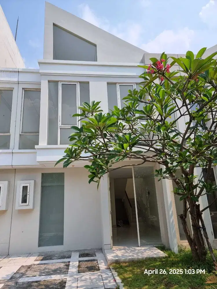 Rumah murah Grand Pakuwon 2 Lantai Rp 1,099M tandes dekat manukan