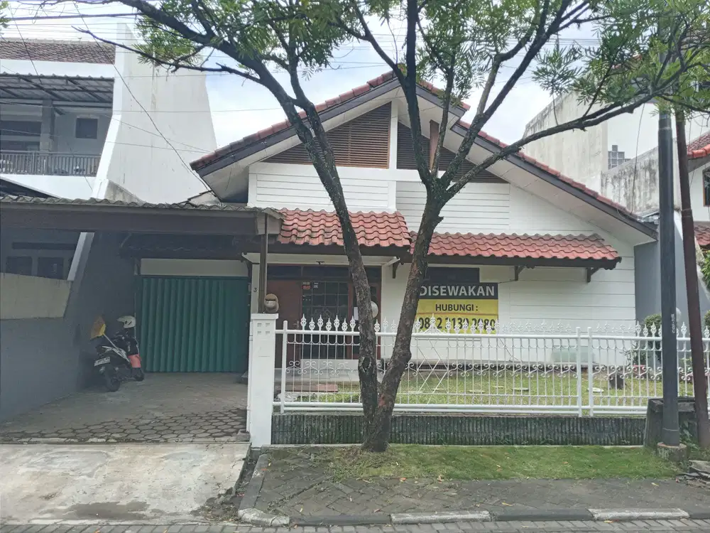 Disewakan Rumah Hadap Timur Harga Bisa Nego di Batununggal