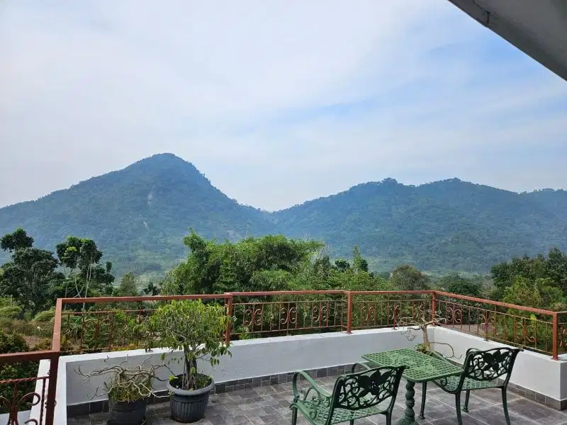 Dijual villa bojong koneng dekat sentul city