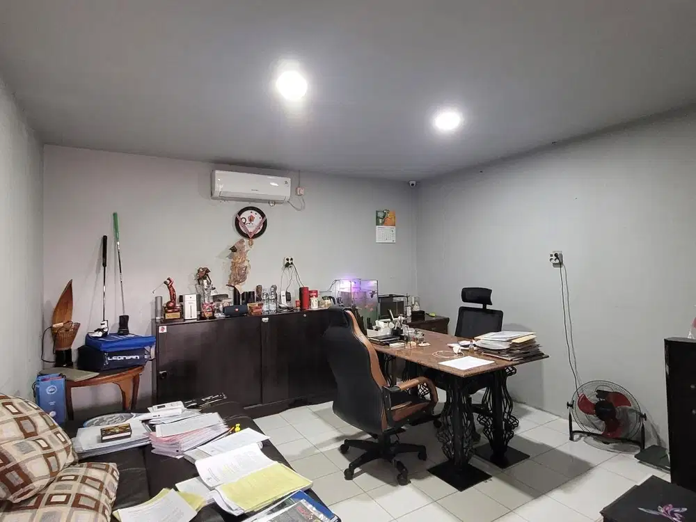 Dijual: Gudang dan Kantor