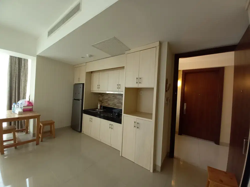 U Residence Apartemen 2BR Tower 1 fully Furnished  high Floor 90 juta