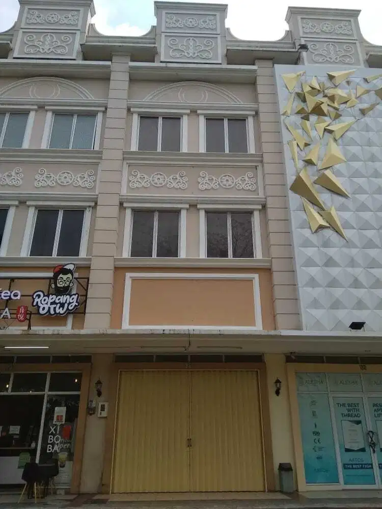 Ruko The Walk Siap Pakai 3 Lantai Luas 5x17 85m2 di Jgc Cakung