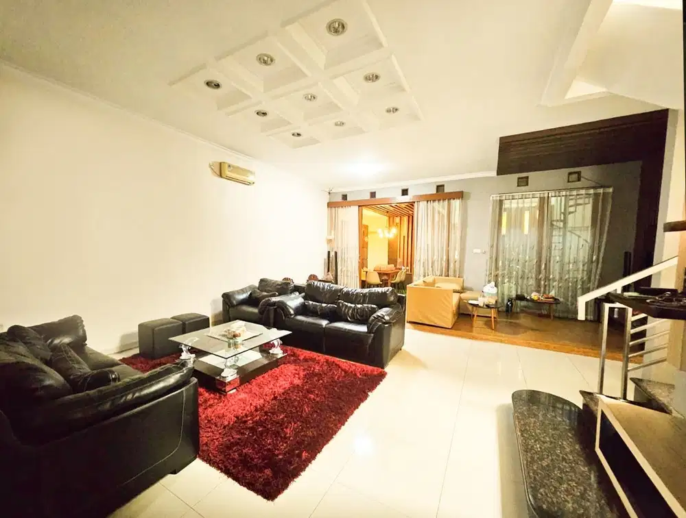 Rumah Modern Wow Di Buahbatu Regency dekat Tol Batununggal STT TELKOM