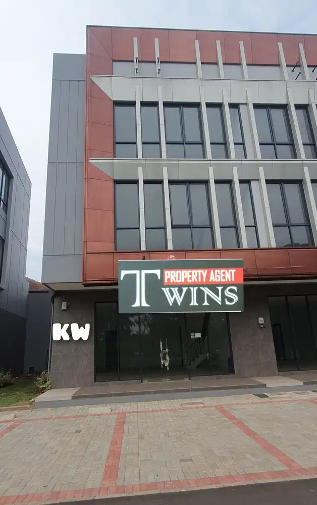 dijual ruko hoek baru di kota wisata cibubur