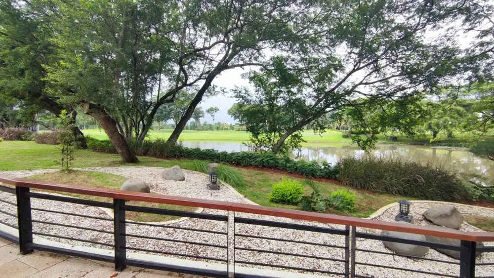 Rumah Paradiso Golf Villas Jababeka
