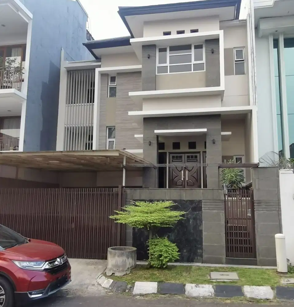 Rumah Dijual Di Komplek Istana Regency Pasteur Kota Bandung