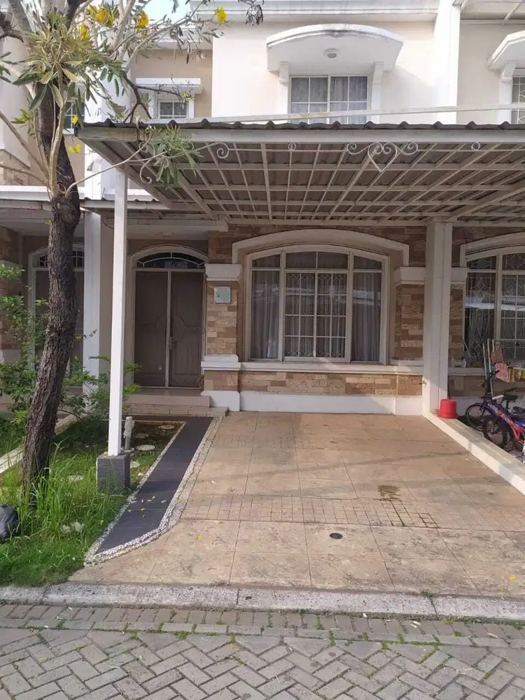 DIJUAL  CEPAT RUMAH DI GRFEEN LAKE CITY