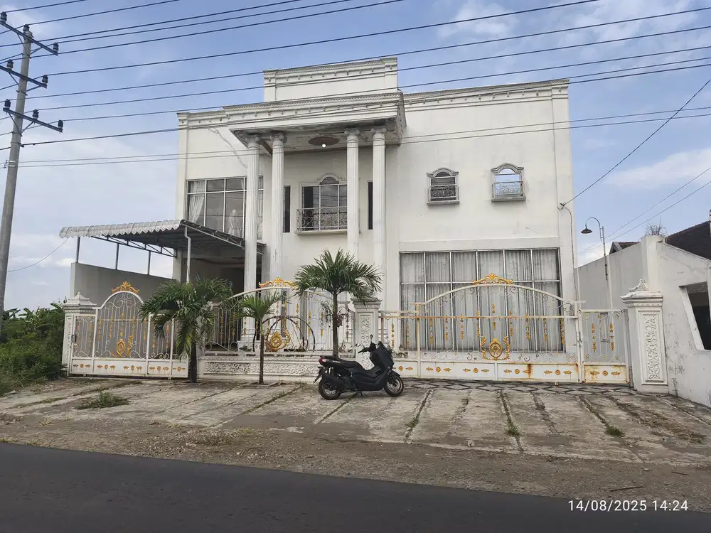 Rumah mewah jalan raya parangjoro grogol sukoharjo