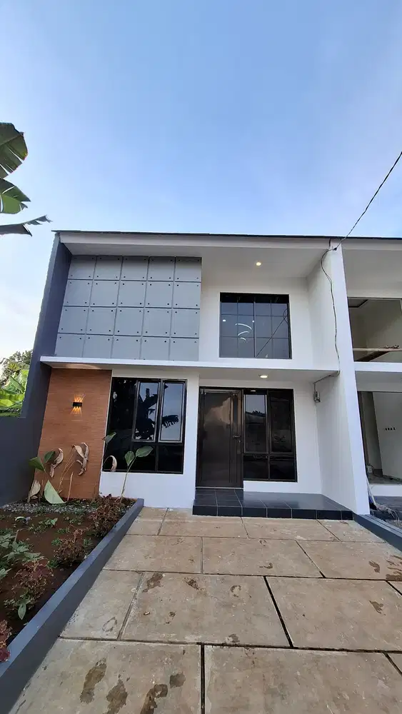 Rumah minimalis elegan di pusat kota Cibinong