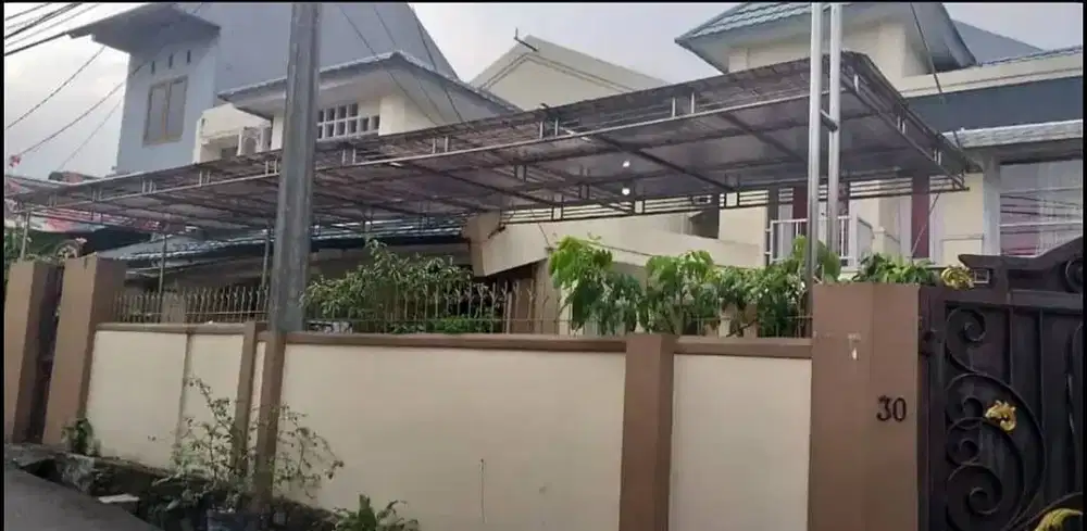 Rumah tanah  dlm kavling cijantung jakarta timur