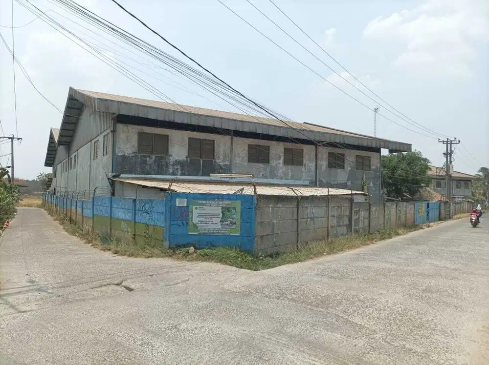 Pabrik Dekat Ke Jalan Raya Narogong Metland Cileungsi Jabar