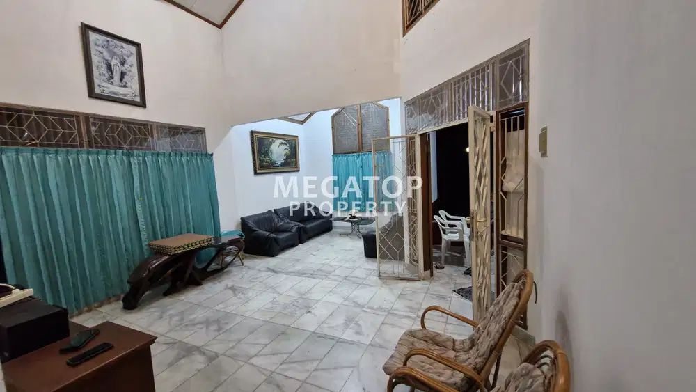 Villa Segar Alam Di Cipanas Cianjur Bagus Terawat Full Furnish