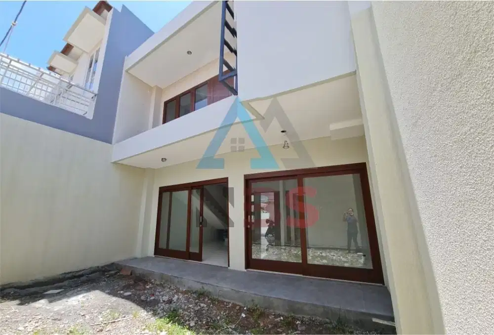 DIJUAL RUMAH BARU MINIMALIS