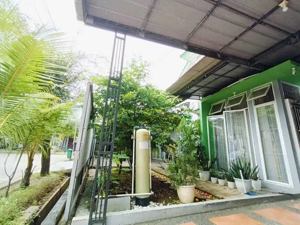Dijual rumah eksklusif mewah tanah luas di hoek di Citra Indah City