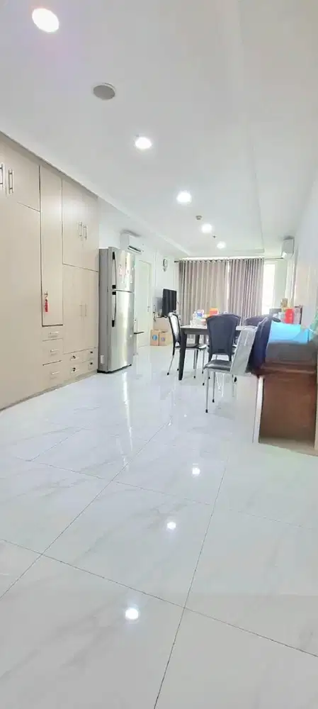 Dijual Unit 3+1BR Apartemen Moi French Walk, Kelapa Gading, e0091and