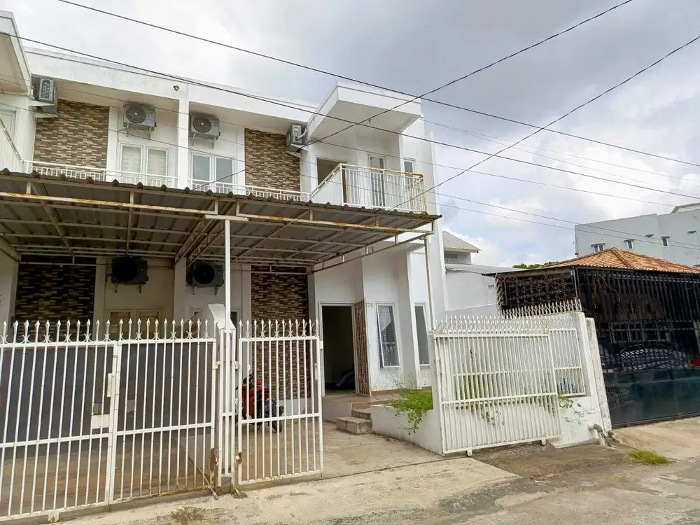DIJUAL TOWNHOUSE JALAN CUT NYAK DIEN KAMBANG IWAK PALEMBANG