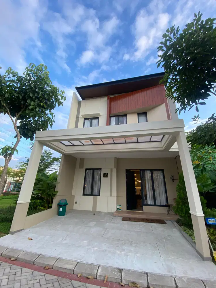 Rumah cantik dua lantai dekat Bandara Hasanuddin Makassar